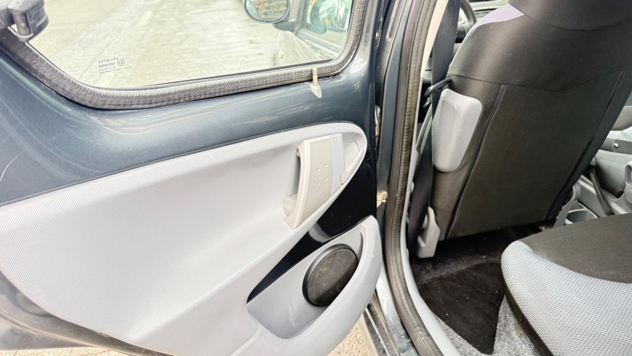 Toyota Aygo 1.0 12V VVT-i 5 porte Sol LED