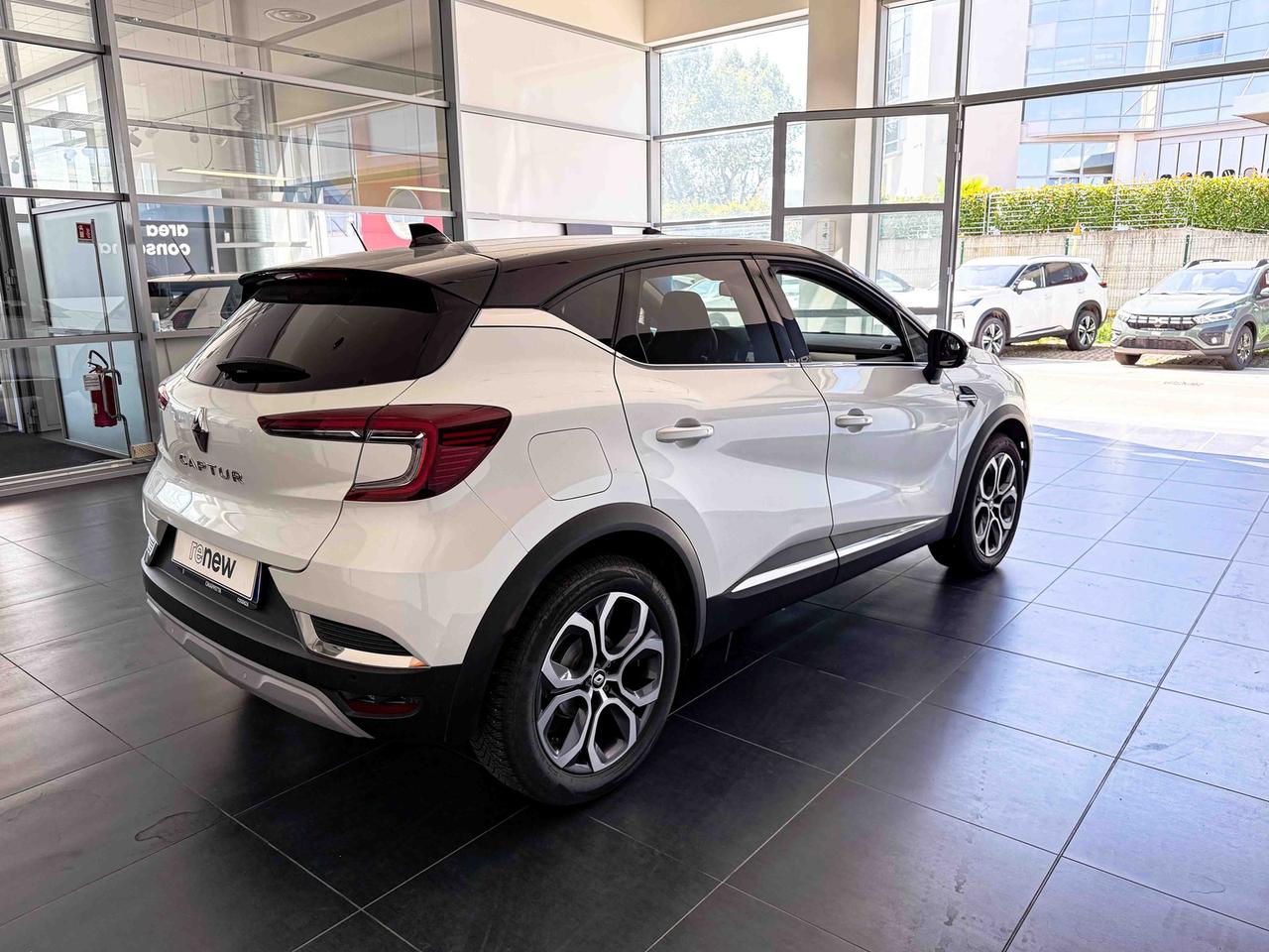 Renault Captur 1.6 e-tech phev intens 160cv auto