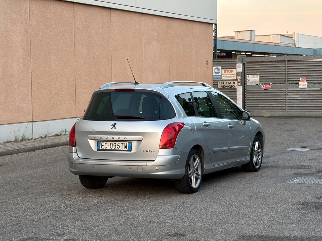 Peugeot 308 1.6d tettto 6 marce auto ok anno 2010 euro5