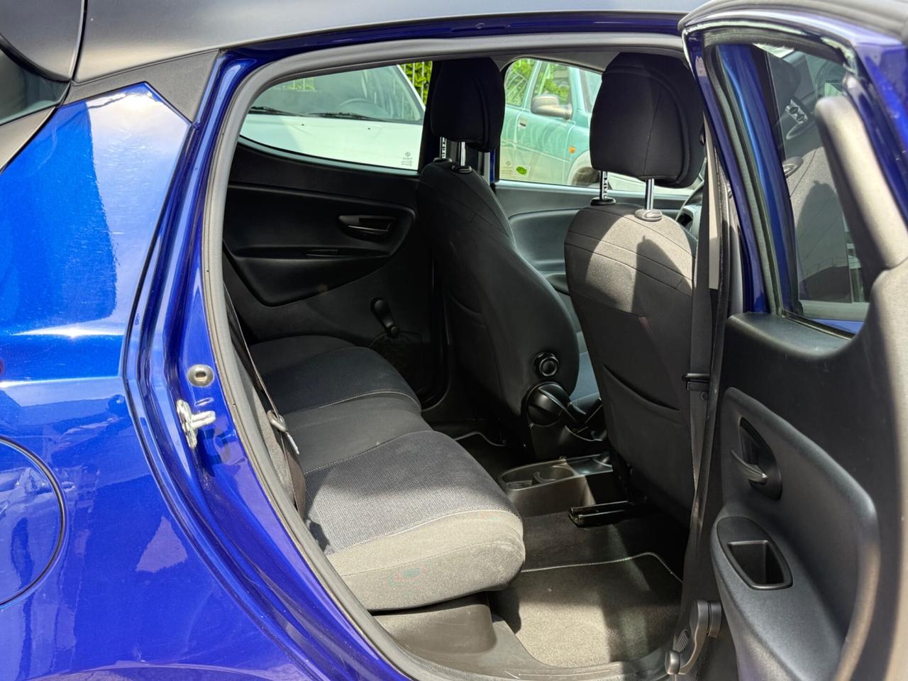 Lancia Ypsilon S momodesign 1.2 69 CV 5 porte