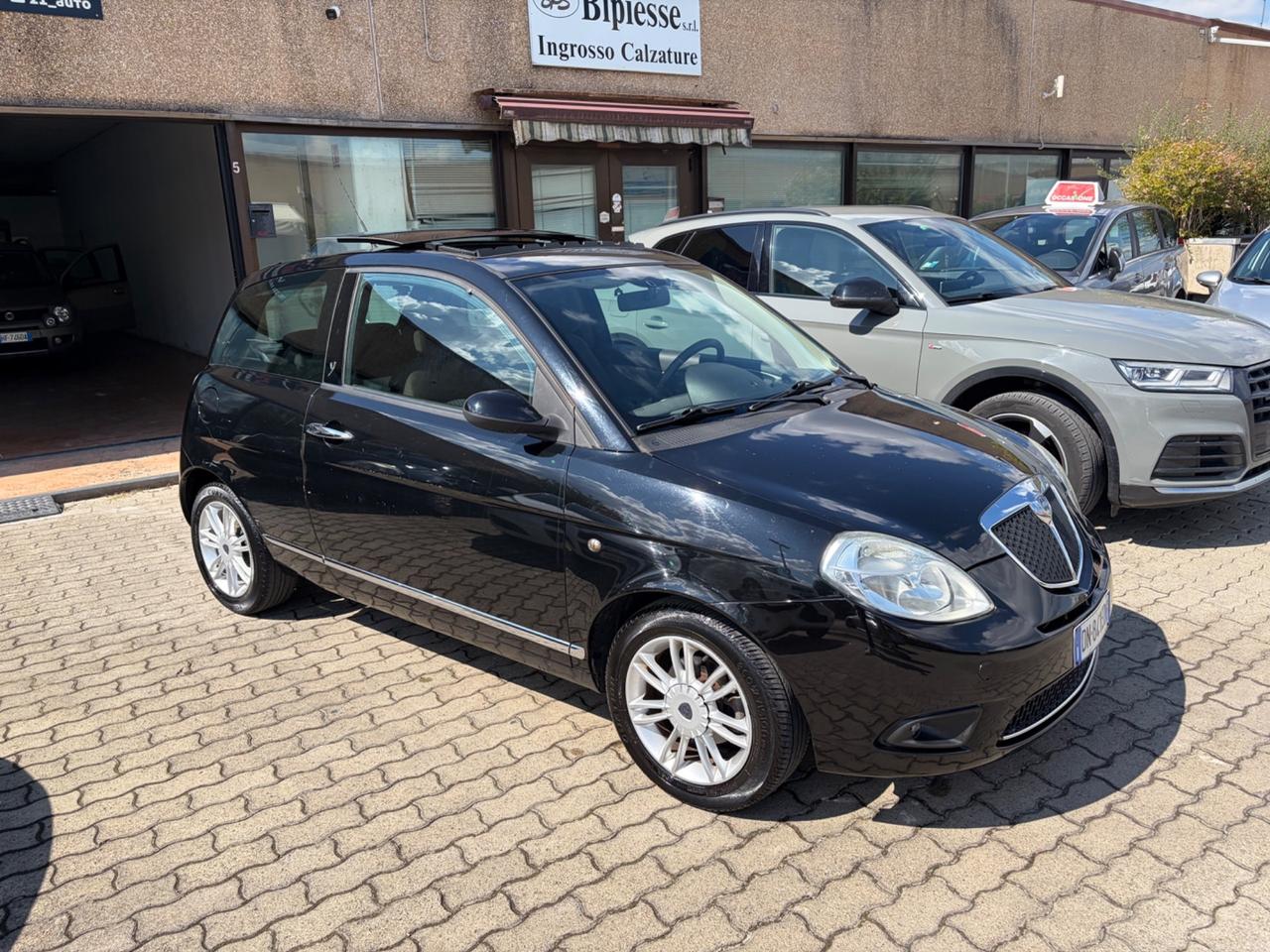 Lancia Ypsilon 1.2 Argento
