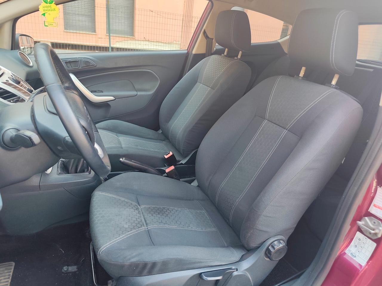 Ford Fiesta 1.2 Benz 82CV 3 porte Titanium