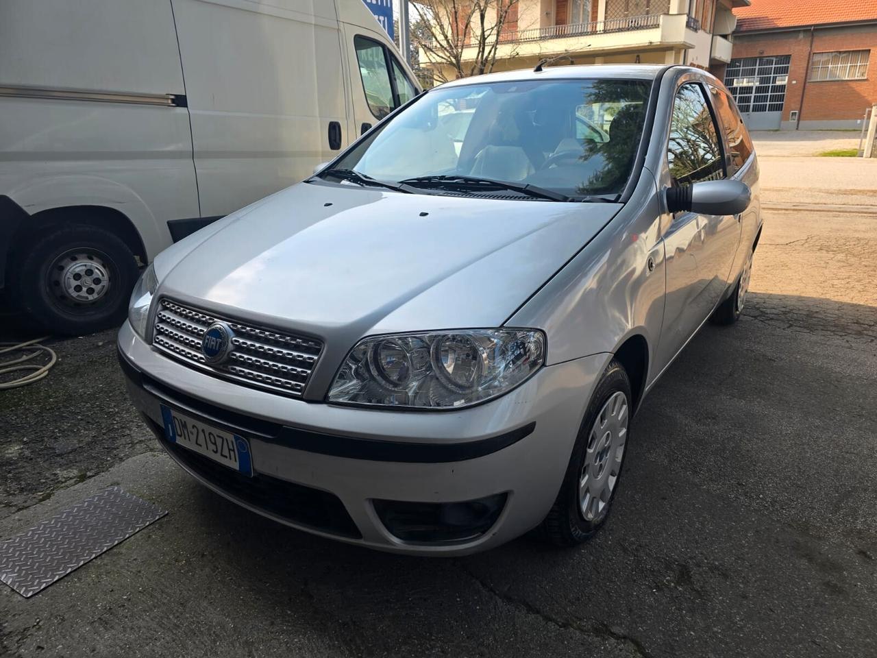 Fiat Punto Classic 1.2 3 porte rate da 99,00