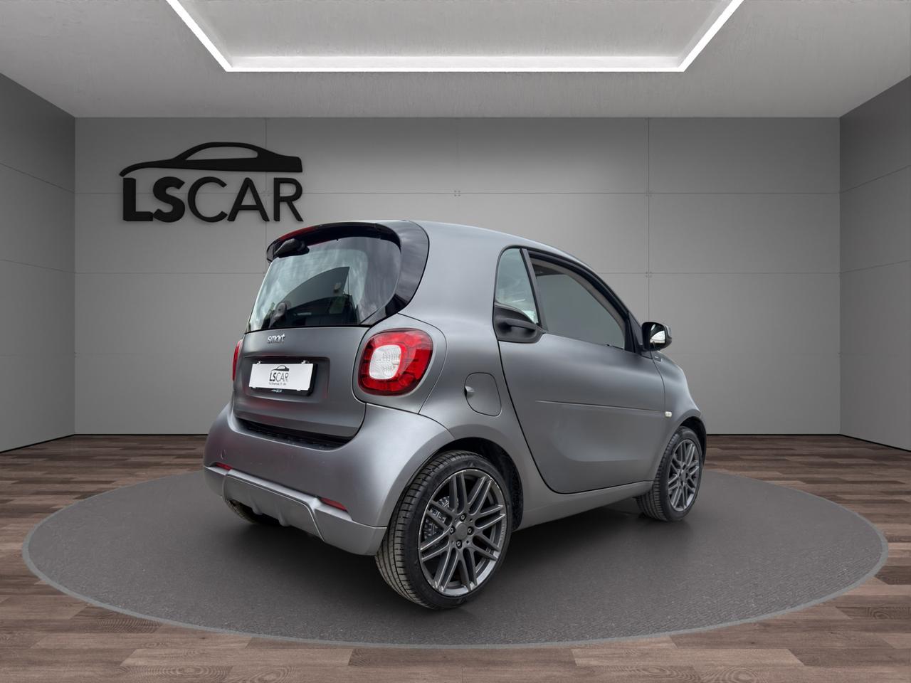 smart forTwo Allestimento BRABUS - Unipro - Promo Finanziamento - Tetto panoramico - LED