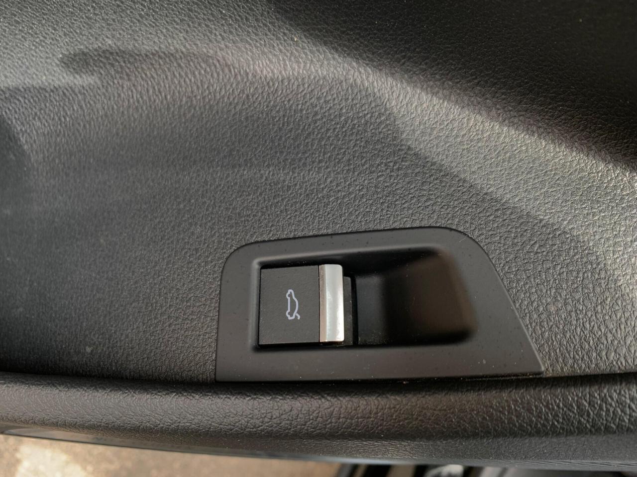 Audi Q8 RS TFSI V8 quattro tiptronic