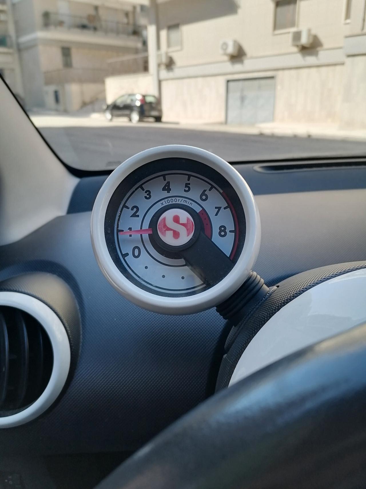 Peugeot 107 1.0 68CV 5p. Superga *SOLO 80.000 KM* 2012