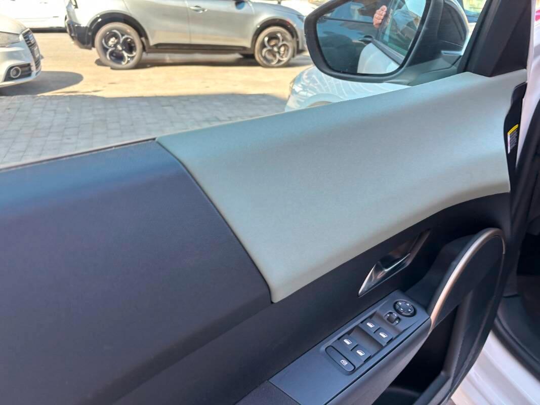 Lancia Ypsilon 1.2 mhev e-dct
