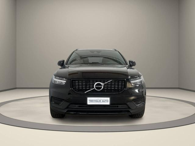 VOLVO XC40 D3 R-design