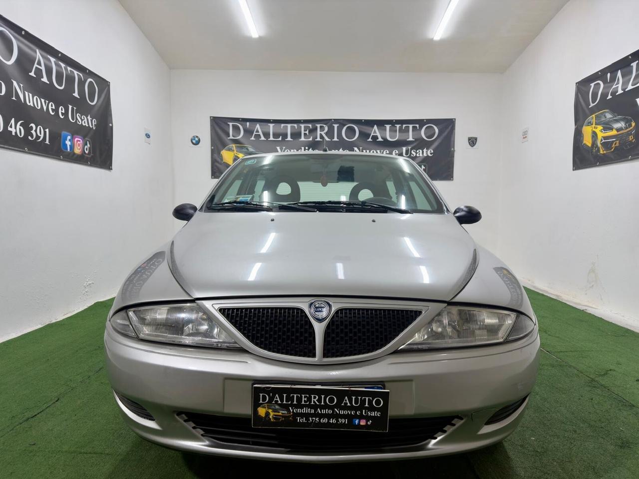 Lancia Y 1.2i 16V cat LX