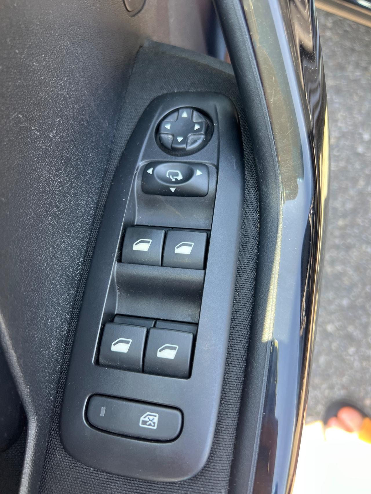 Peugeot 208 1.6 Diesel Ok Neopatentati