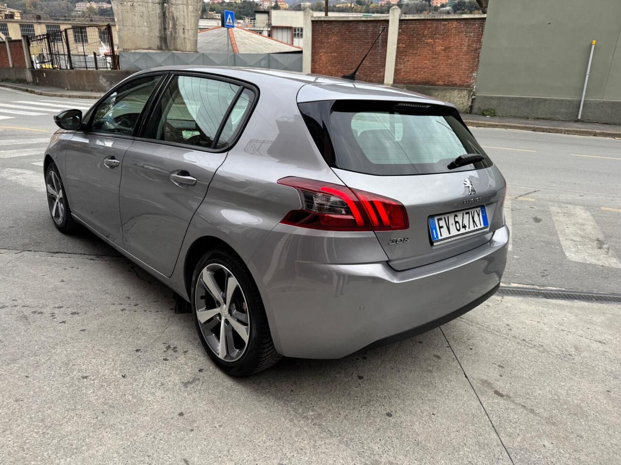PEUGEOUT 308 1.6 HDI AUTOMATICO 120CV