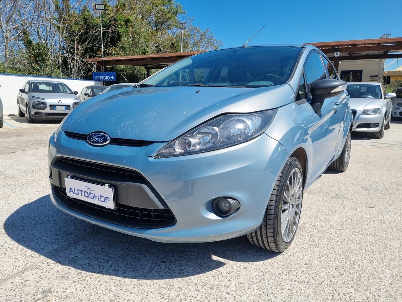Ford Fiesta 1.4 5 porte Bz.- GPL Titanium