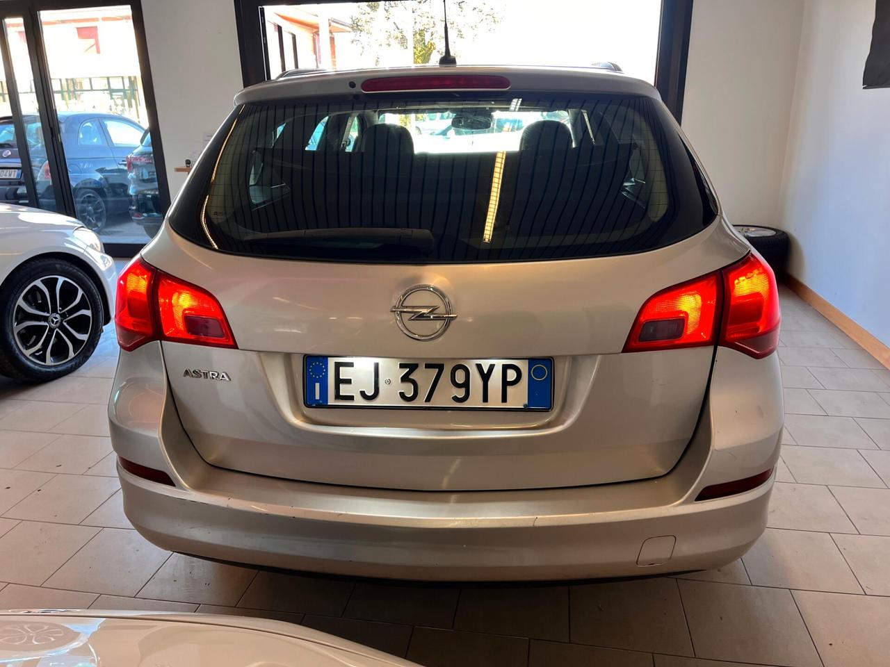 Opel Astra 1.7 CDTI 110CV Sports Tourer Cosmo