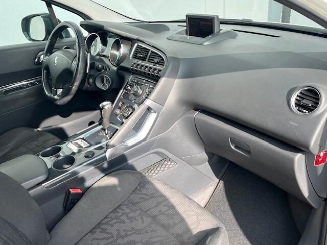 Peugeot 3008 1.6 HDi 112CV Allure Aut.