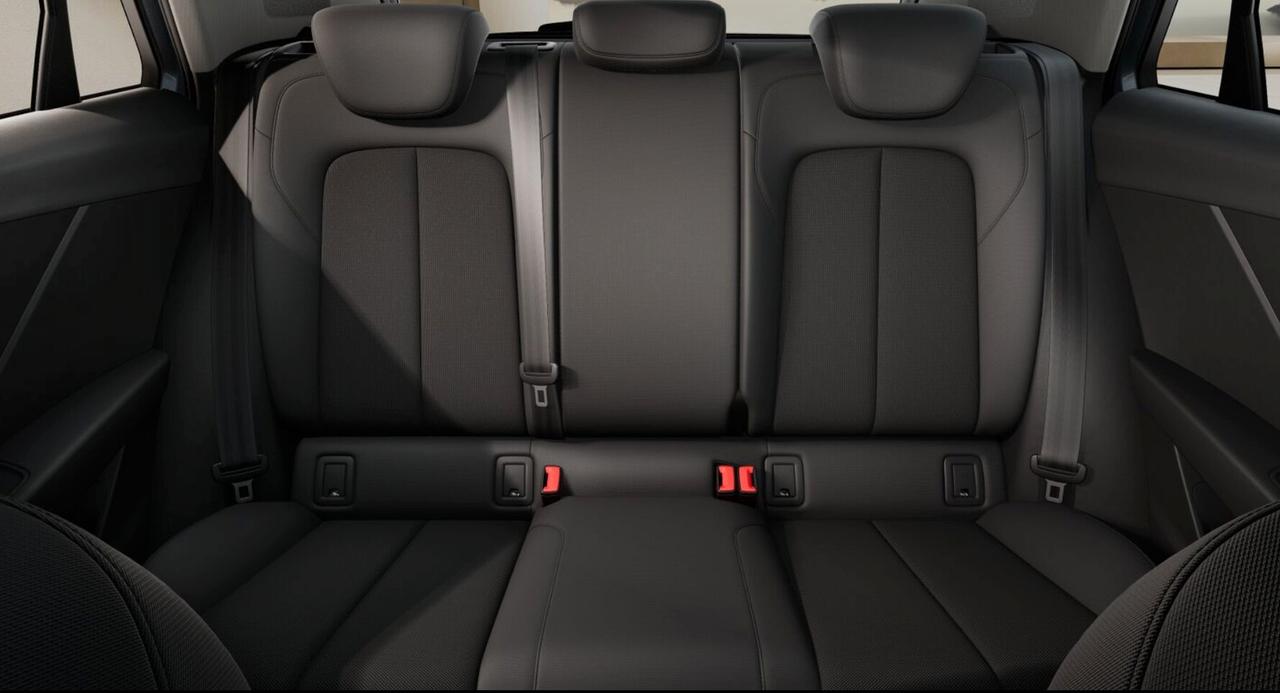 AUDI Q2 Q2 35 TFSI S tronic Identity Black