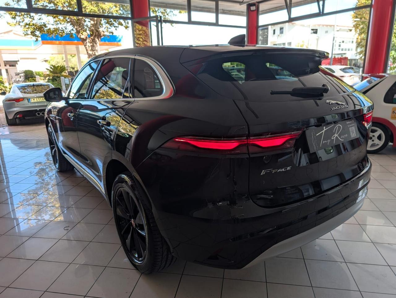 Jaguar F-Pace 2.0 D 163 CV AWD aut. SE