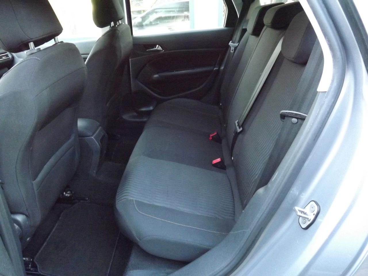 Peugeot 308 BlueHDi 120 S&S SW Allure