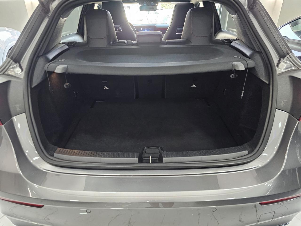 NUOVA MERCEDES-BENZ CLASSE A180d AMG LINE PREMIUM 2.0d 116CV CAMBIO AUTOMATIC