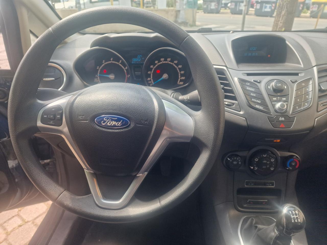 Ford Fiesta 1.0 80CV 5 porte Titanium