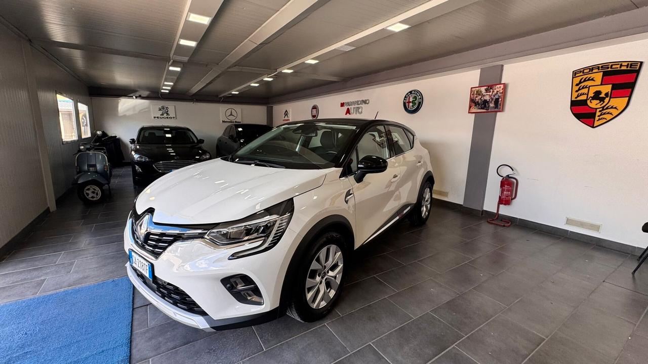 Renault Captur Blue dCi 115 CV EDC Intens