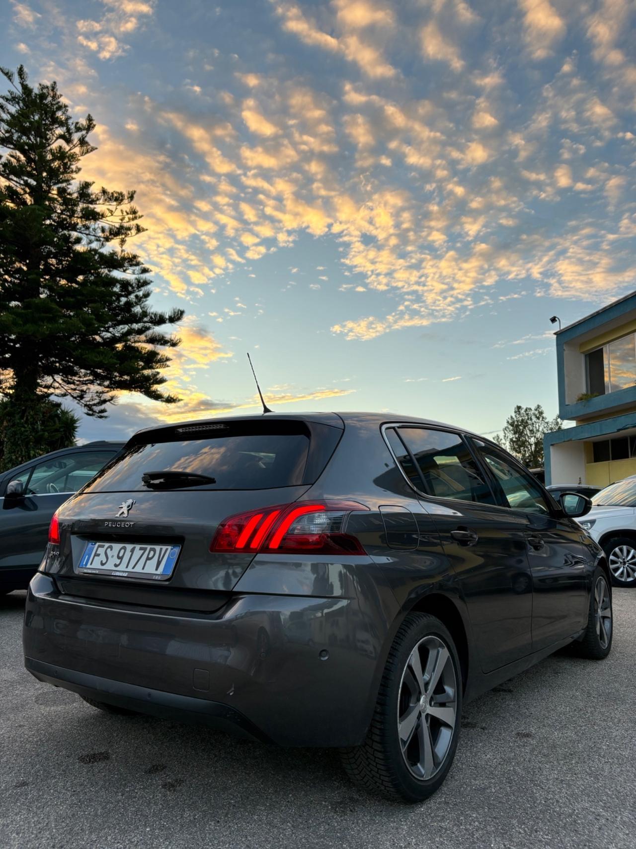 Peugeot 308 BlueHDi 130 S&S EAT8 GT Line