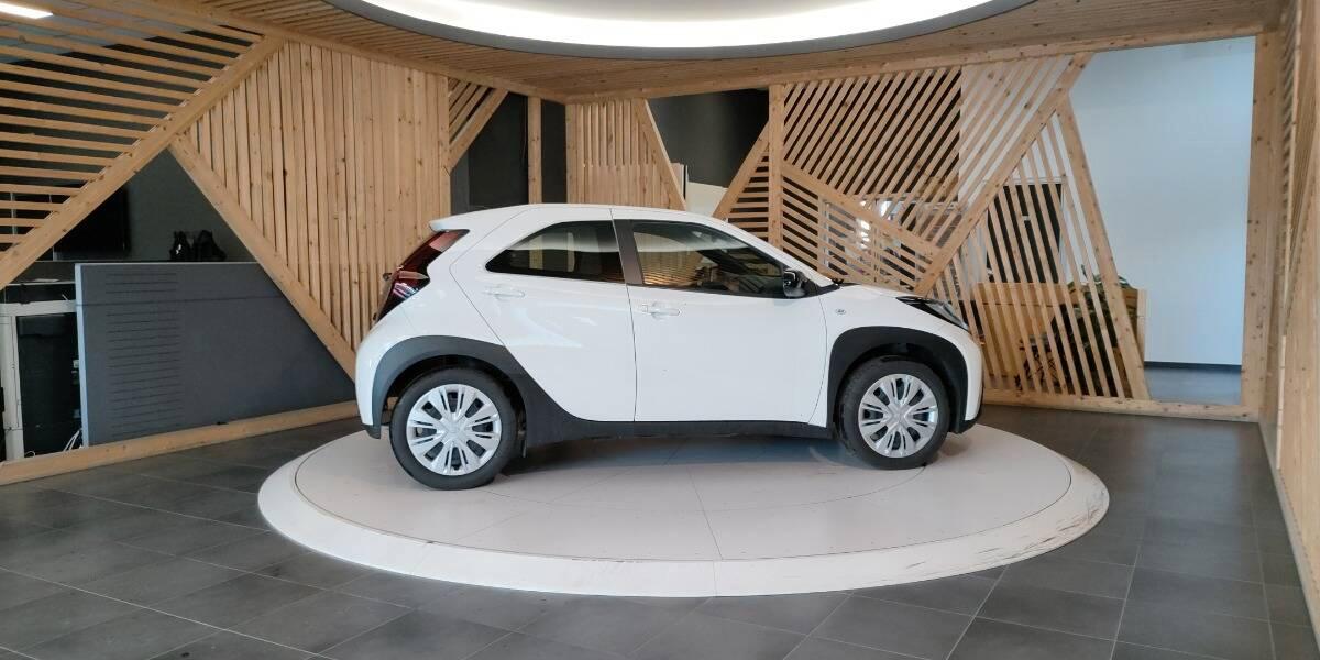 Toyota Aygo 1.0 Active 72cv s-cvt