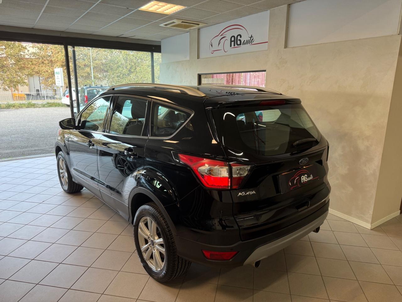 Ford Kuga 1.5 EcoBoost 120 CV benz/GPL