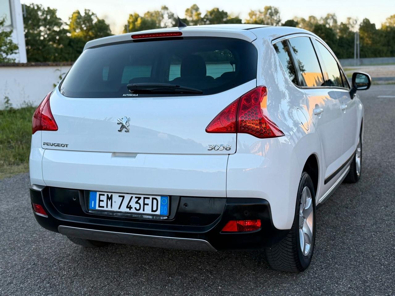 Peugeot 3008 1.6 HDi 115CV Business