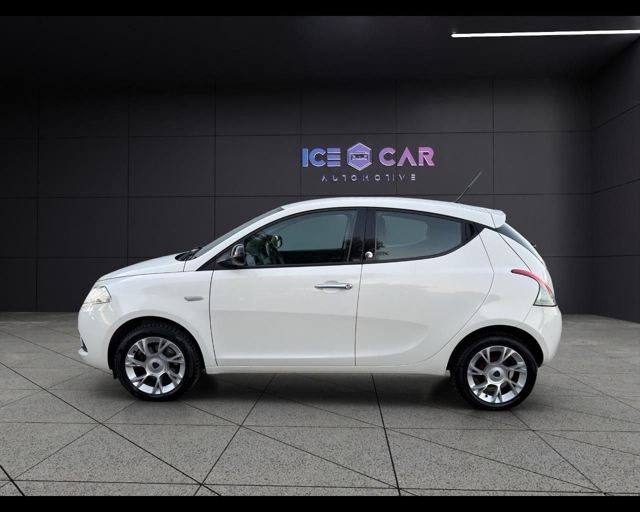 LANCIA Ypsilon 3ª serie - Ypsilon 1.2 69 CV 5 porte GPL Ecochic Elefantino Blu