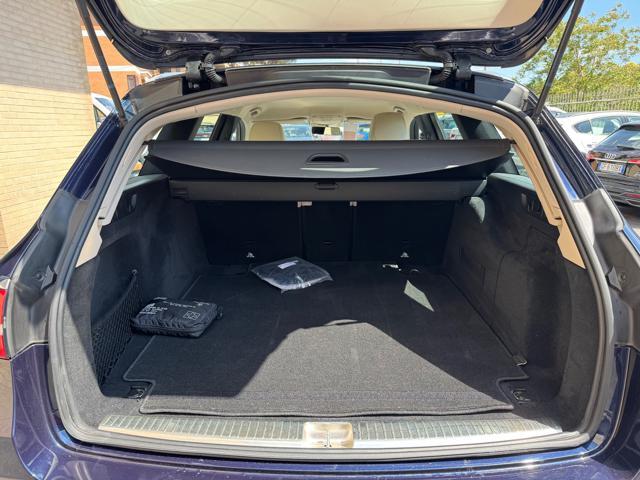 MERCEDES-BENZ E 220 d S.W. 4Matic Auto Business Extra (FULL OPTIONAL)