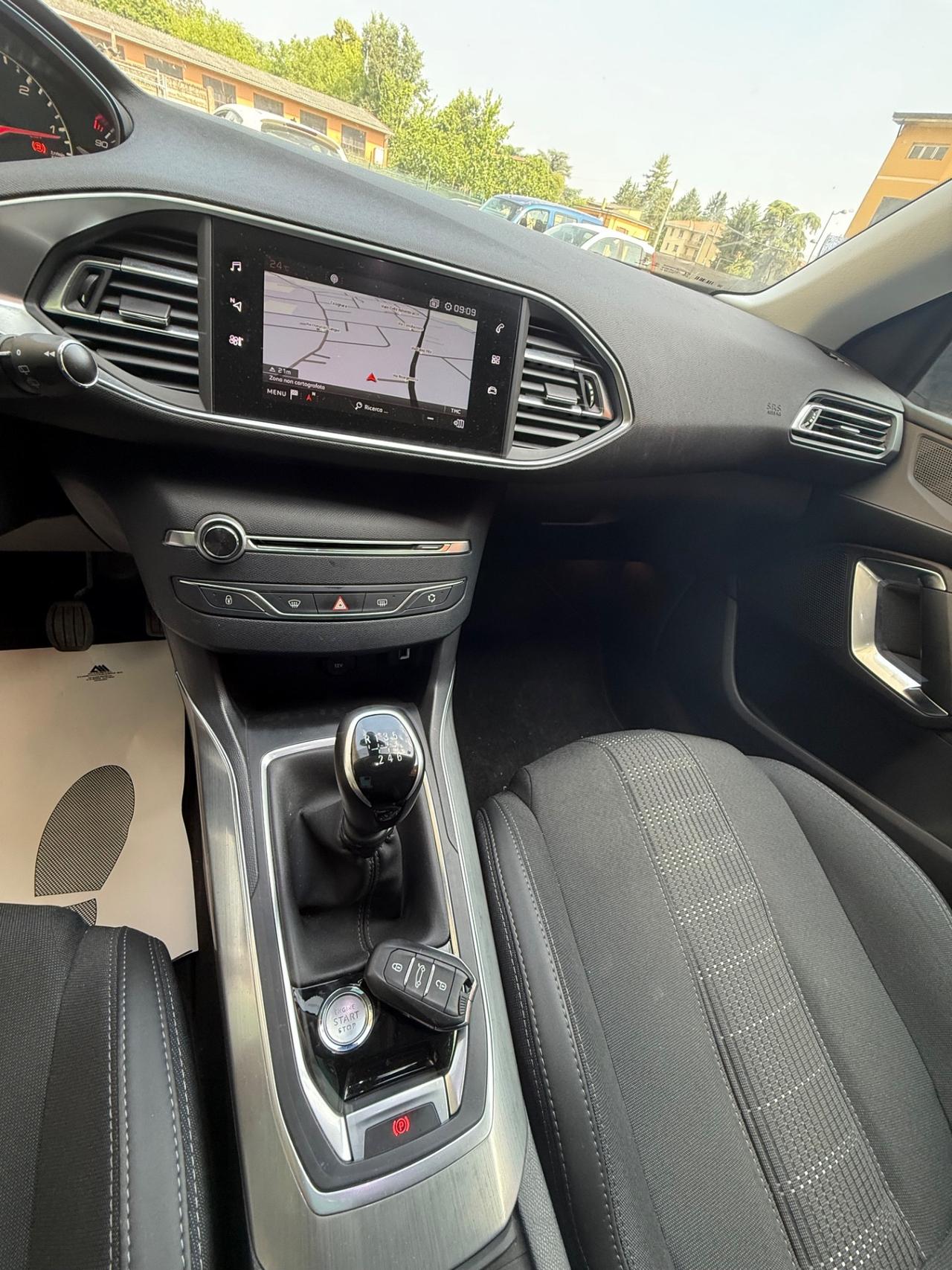 Peugeot 308 BlueHDi 130 S&S Allure