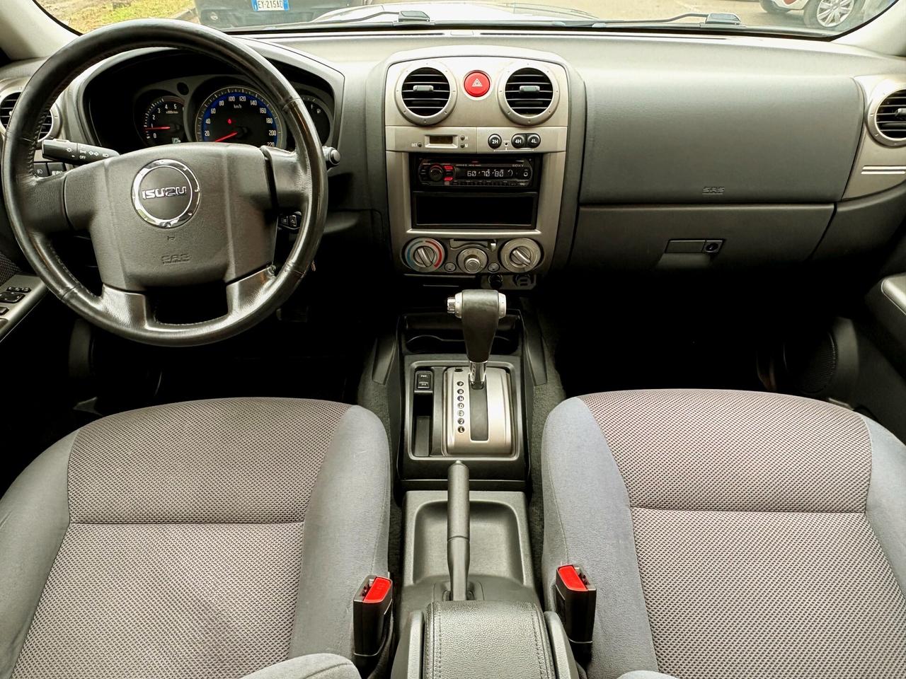 ISUZU D-MAX 3.0D 4x4 aut-D/Cabina-125000km -2010