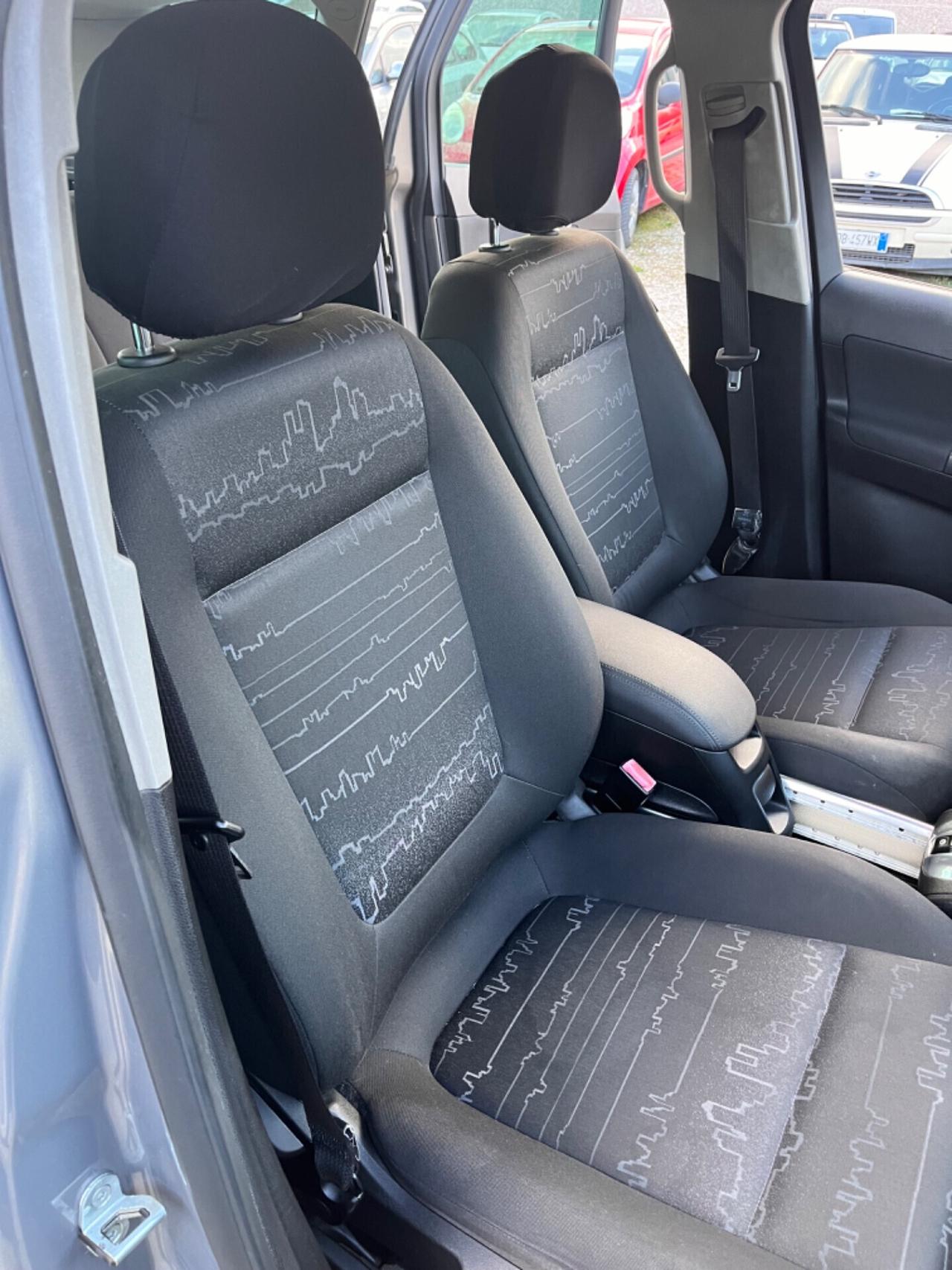 Opel Meriva 1.7 CDTI 110 cv 2011 SI NEOPATENTATI