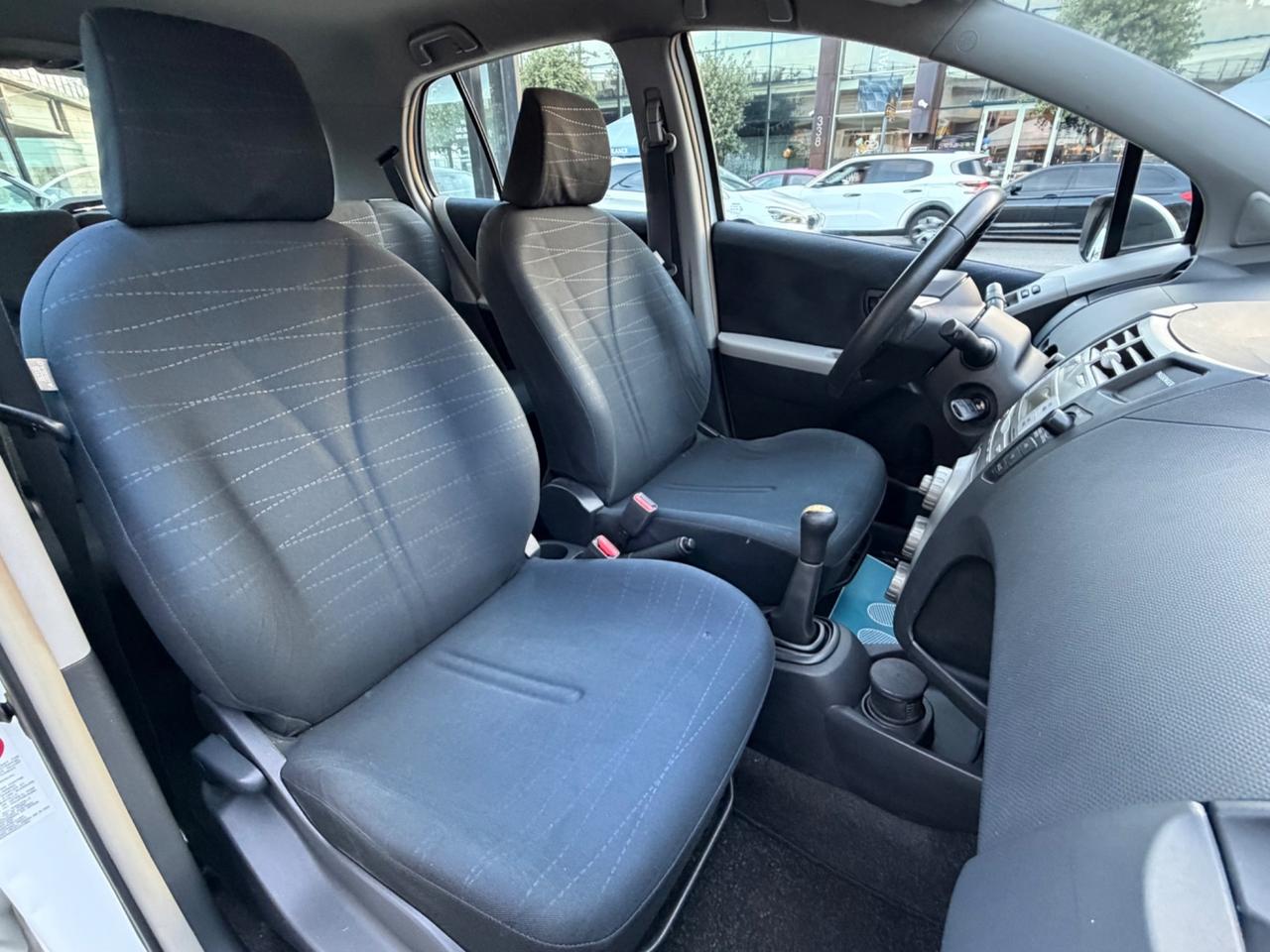 Toyota Yaris 1.0 Sol - GARANZIA