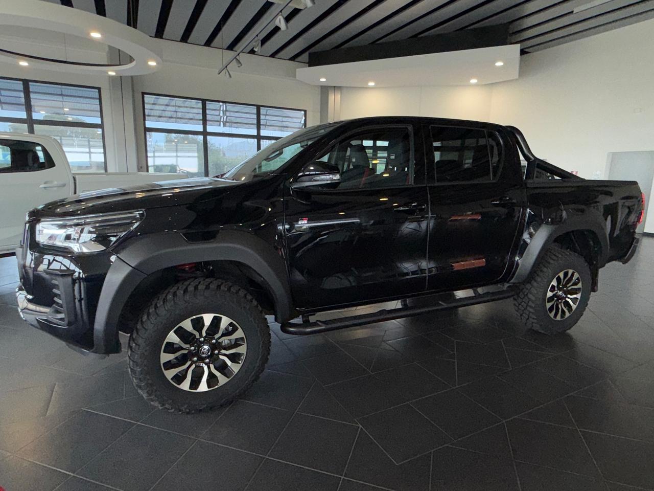 Toyota Hilux 2.8 D-4D A/T GR SPORT IVA ESPOSTA my24"