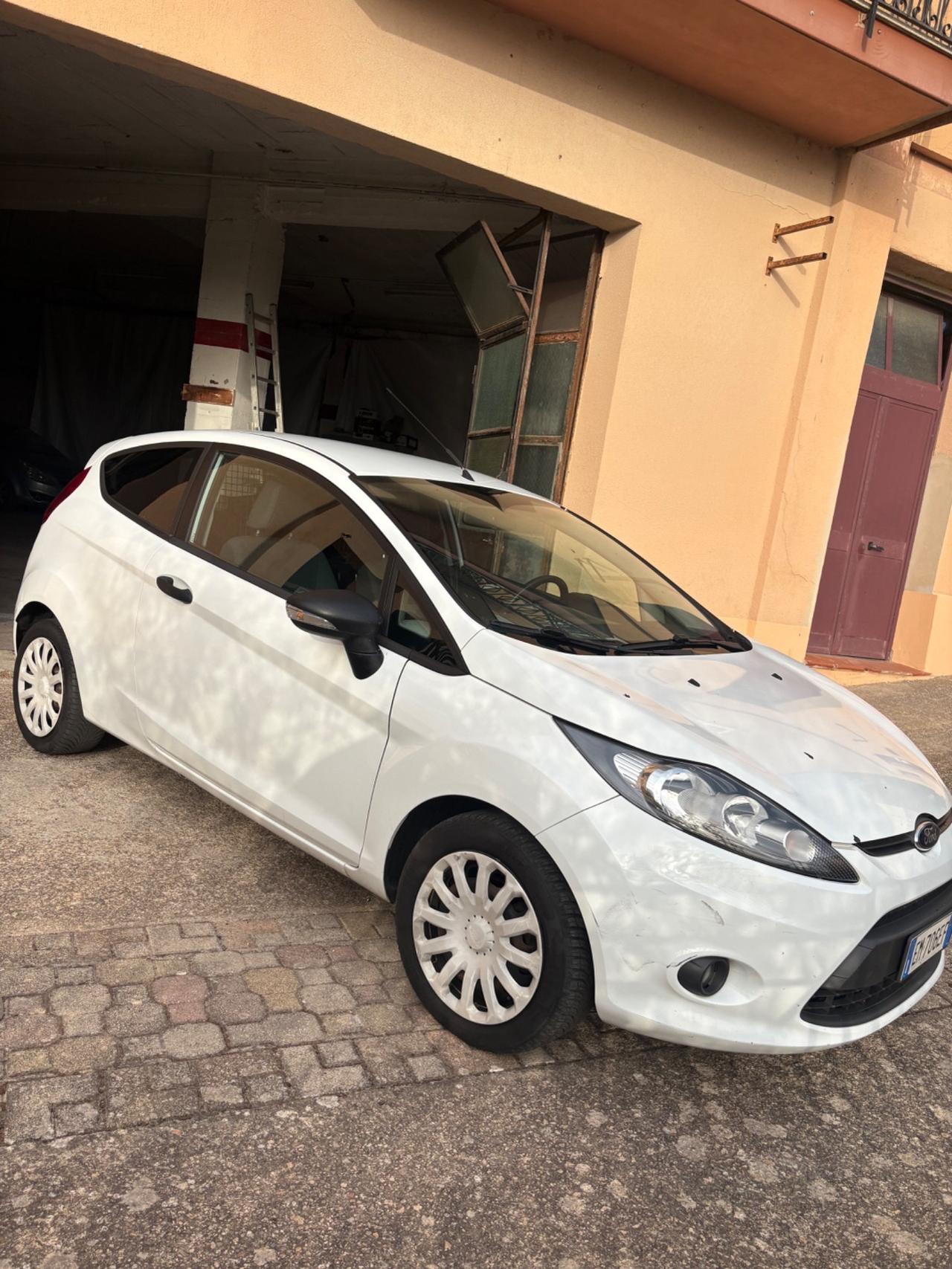 Ford Fiesta 1.4 TDCi 70CV 3 porte Van
