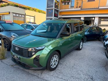 Ford Tourneo Courier 1.0 EcoBoost Titanium