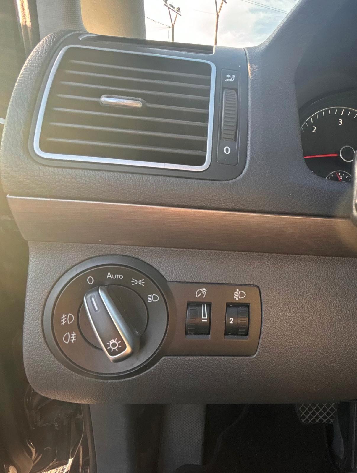 Volkswagen Touran 1.6 TDI DSG Comfortline