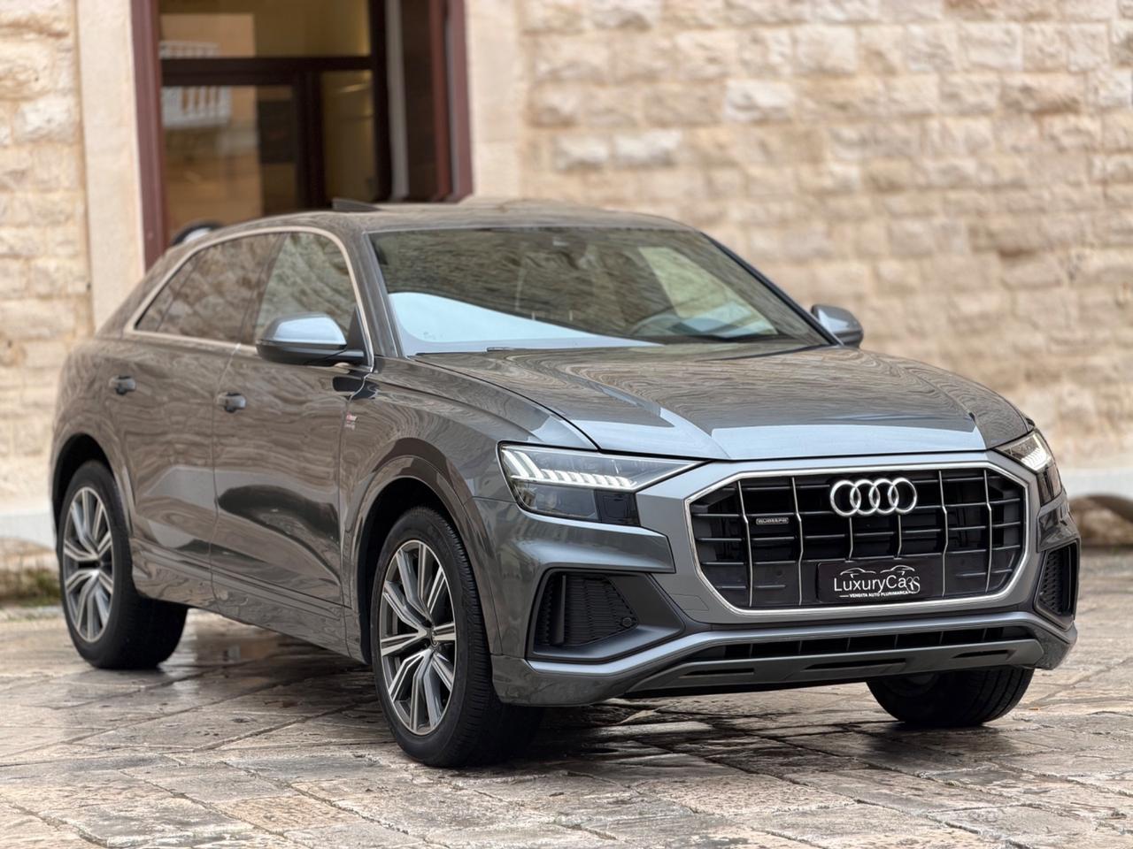 Audi Q8 50 TDI 286 CV QUATTRO S LINE EDITION TETTO MATRIX LED