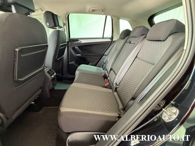 VOLKSWAGEN Tiguan 1.6 TDI SCR Sport BM Technology R-Line *90.000 KM*