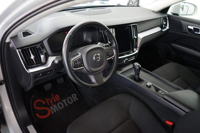 VOLVO V60 D3 Momentum Business Uniprop. Ufficiale Italia
