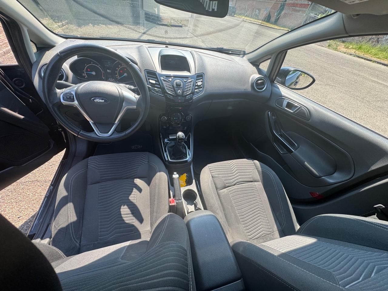 Ford Fiesta 1.5 TDCi 75CV 5 porte Titanium