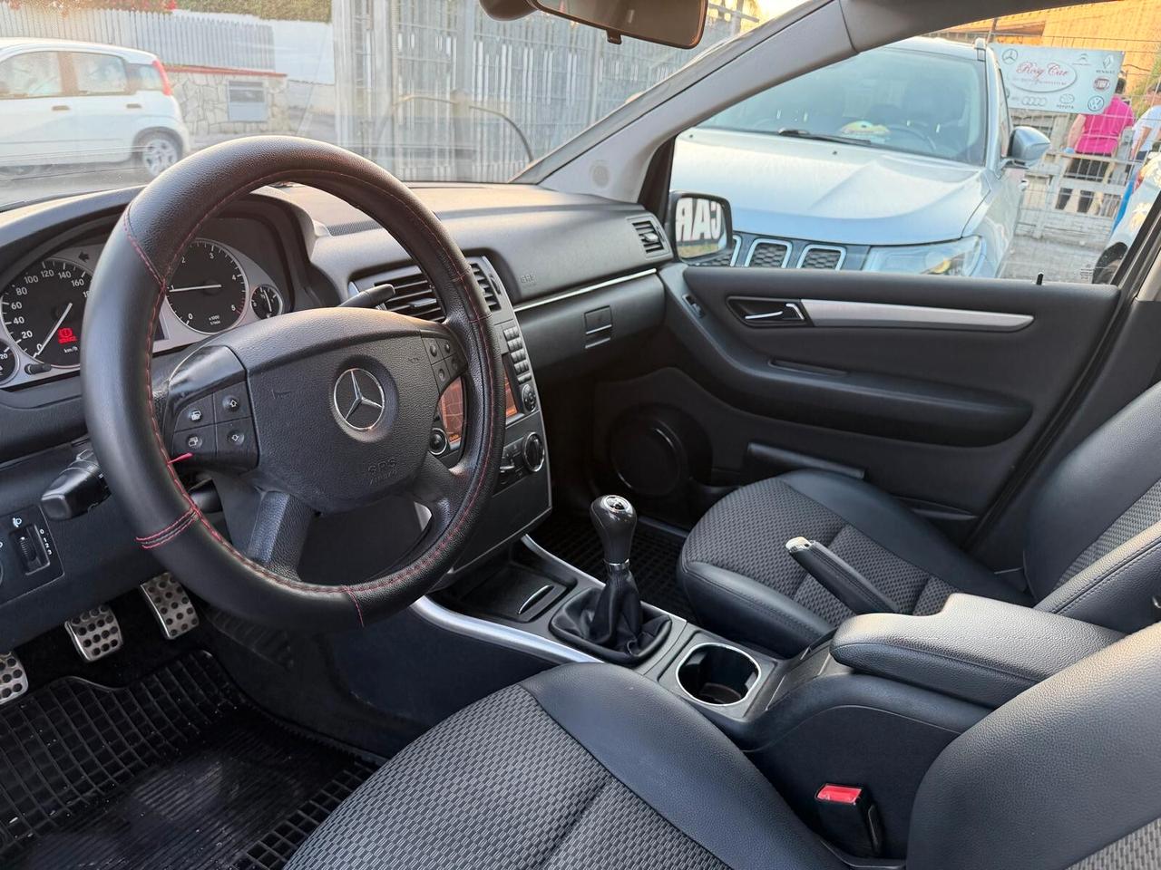 Mercedes-benz B 180 CDI Premium-12/2010