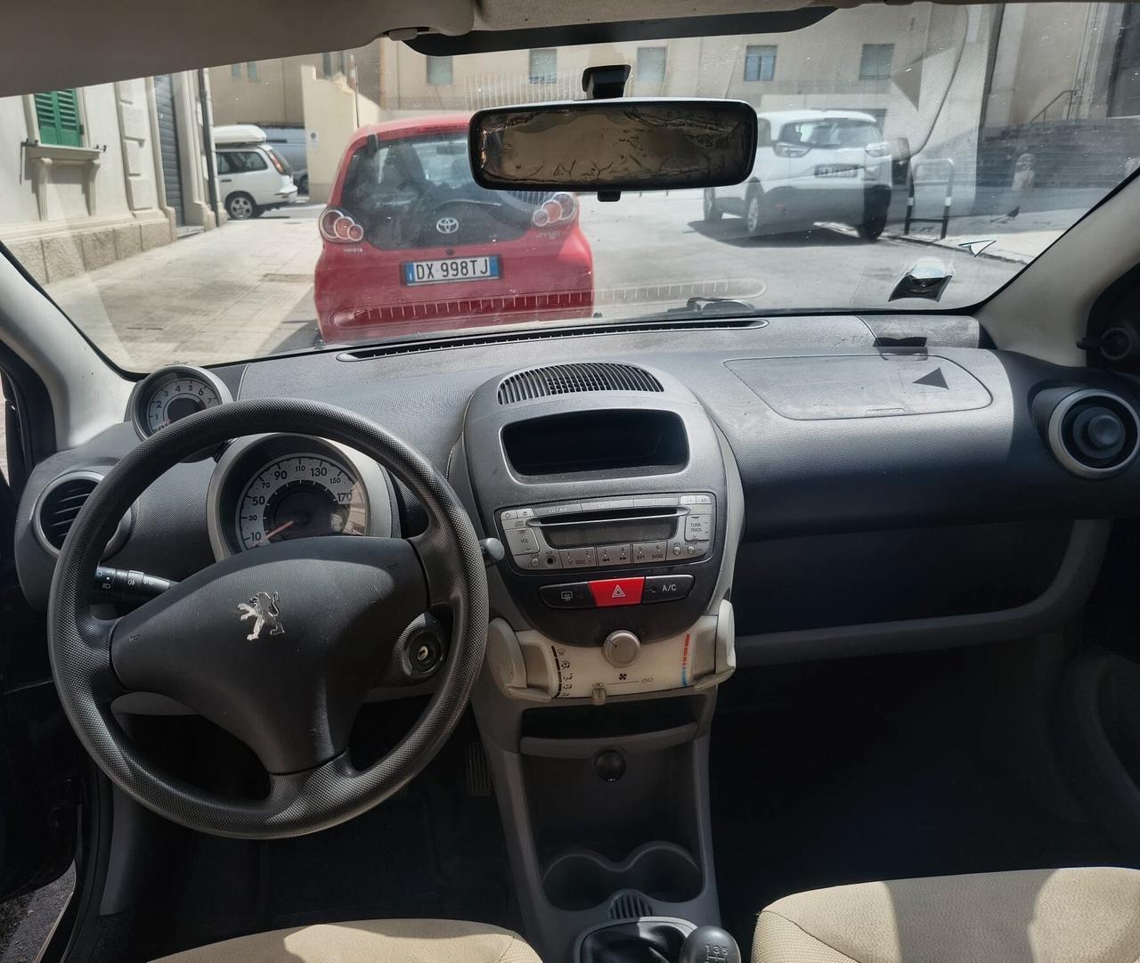 Peugeot 107 1.0 68CV 3p. Plaisir