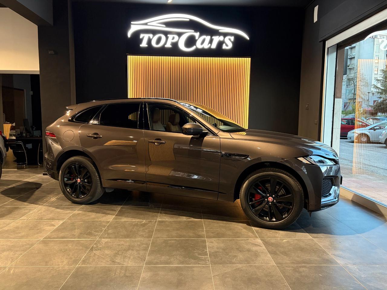 Jaguar F-Pace 2.0 D 163 CV AWD aut. R-Dynamic SE