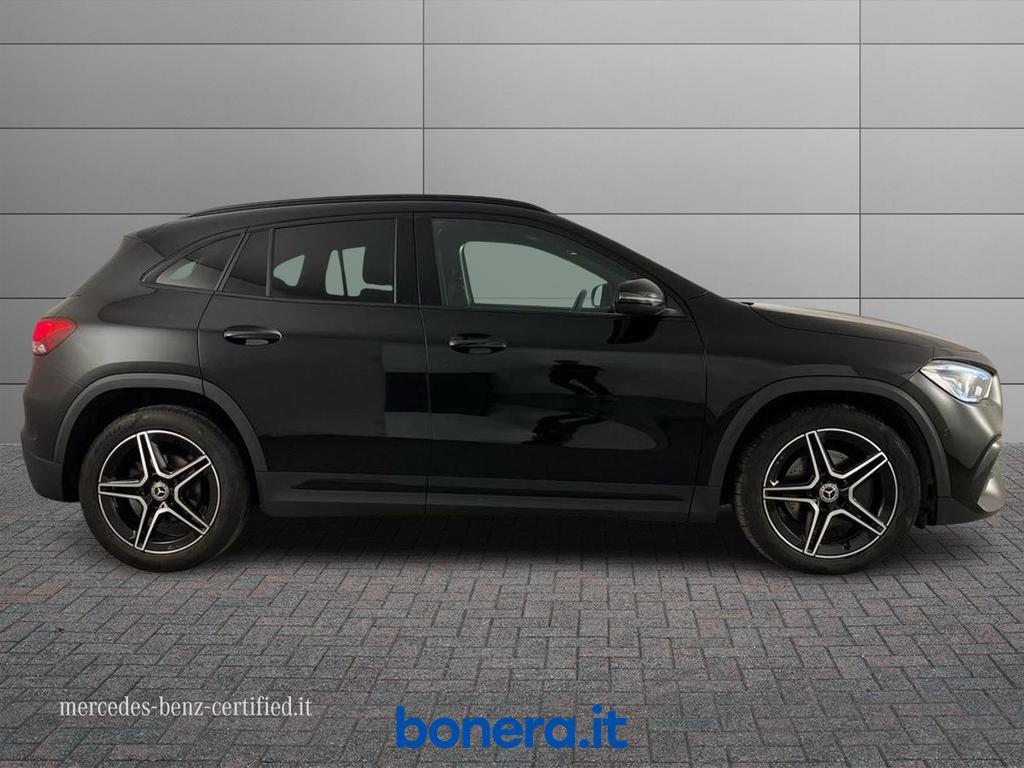 Mercedes GLA 200 200 D Premium 8G-DCT