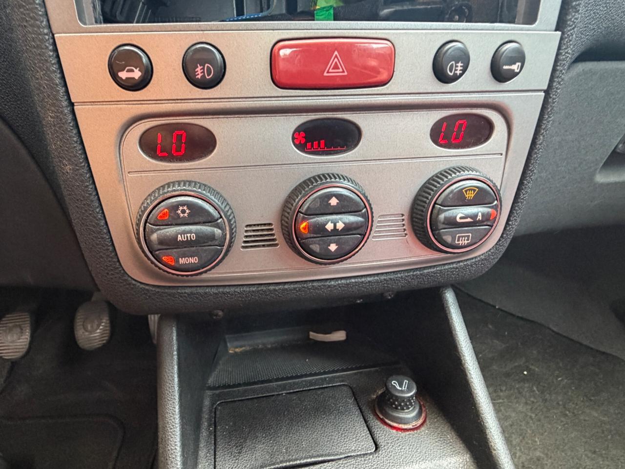 ALFA 147 TWIN-SPARK 1.6 BENZINA NEOPATENTATI