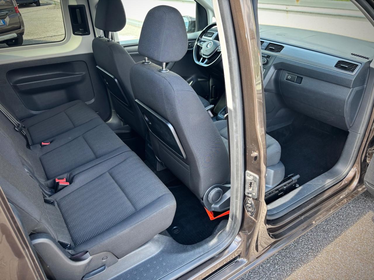 Volkswagen Caddy 2.0 TDI 122cv Comfortline 4Motion 6MT