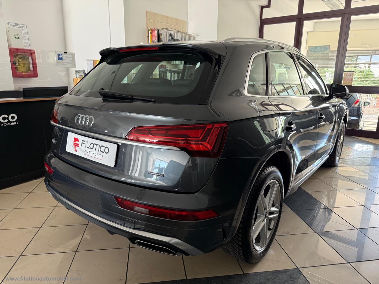 AUDI Q5 40 TDI 204CV qu. S tr. S line MATRIX - LUCI AMBIENTE FULL