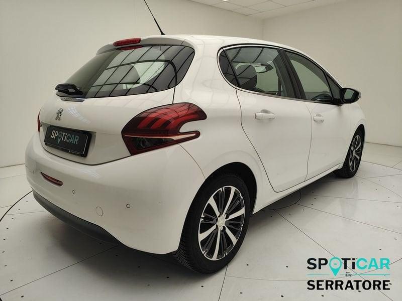 Peugeot 208 I 2015 1.2 puretech Allure 82cv 5p
